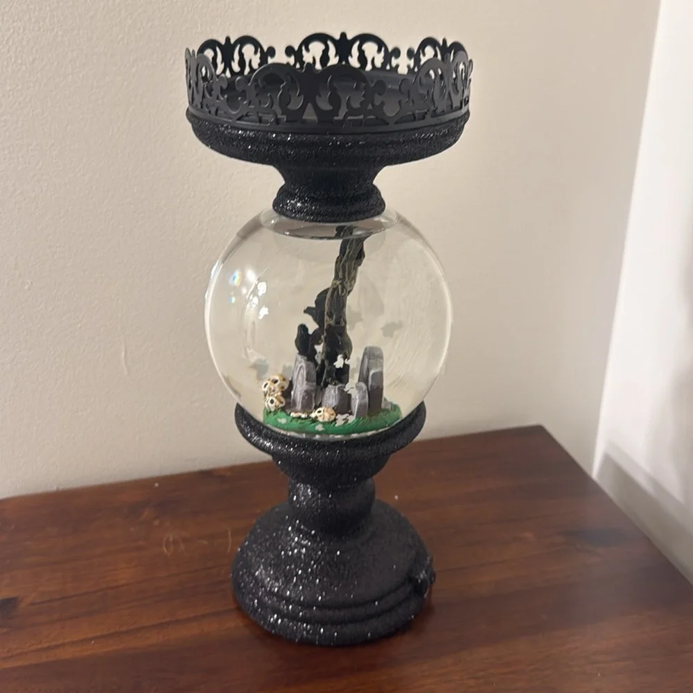 Bath & Body Works Halloween Cemetery Pedestal Lighted Water Globe Candle Holder